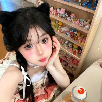 袖珍女仆小梅